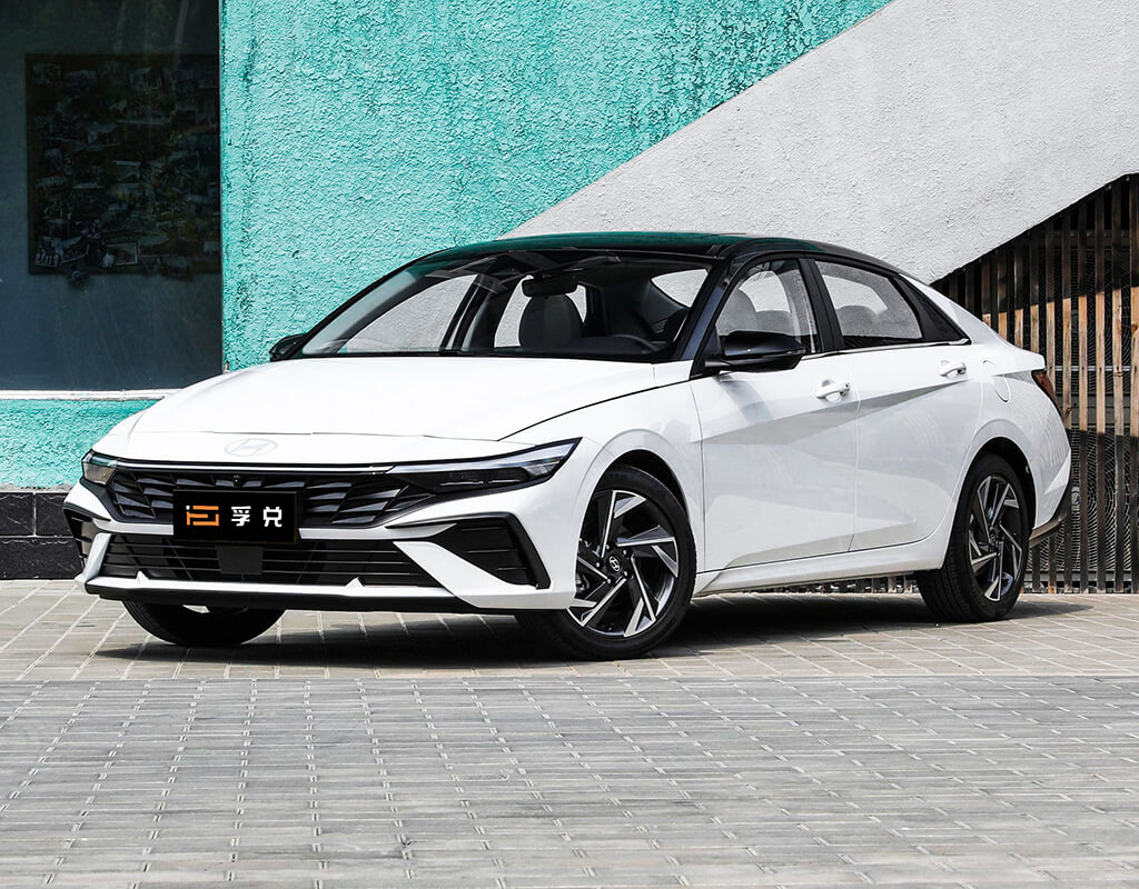 Hyundai Elantra 1.5 — 4